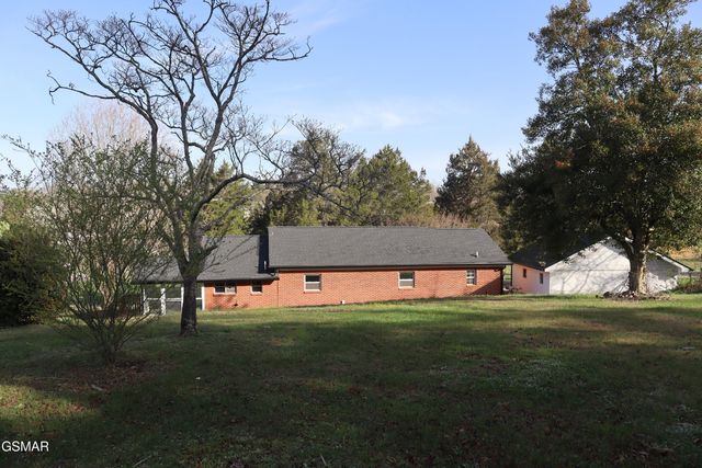 957 Thorngrove Pike, Strawberry Plains, TN 37871