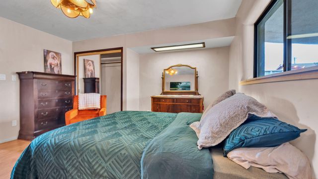 2707 Floral Road NW, Albuquerque, NM 87104