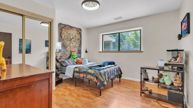 2707 Floral Road NW, Albuquerque, NM 87104