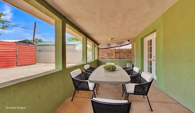 2707 Floral Road NW, Albuquerque, NM 87104