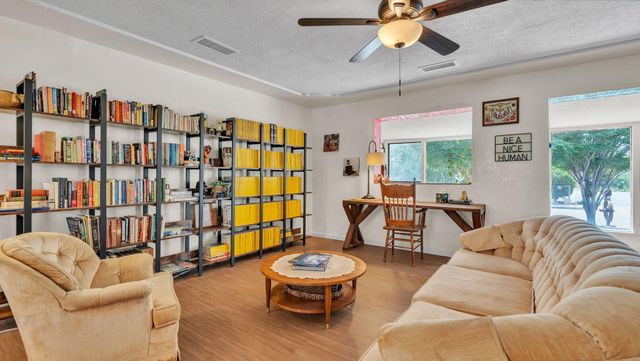 2707 Floral Road NW, Albuquerque, NM 87104