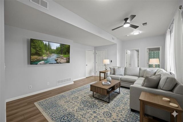 15614 Pebble Terrace, Basehor, KS 66007