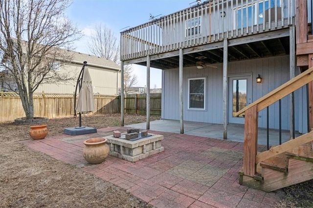 15614 Pebble Terrace, Basehor, KS 66007