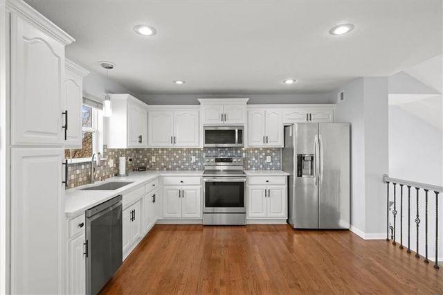 15614 Pebble Terrace, Basehor, KS 66007