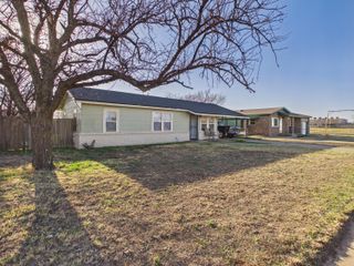 2804 Vanda Avenue, Lubbock, TX 79404
