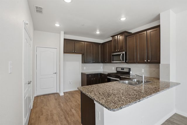 3941 Hometown Boulevard, Forney, TX 75126