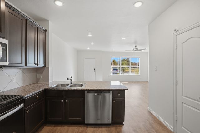 3941 Hometown Boulevard, Forney, TX 75126