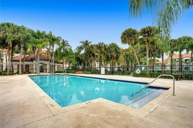 560 S Park 7-23 7-23, Hollywood, FL 33021
