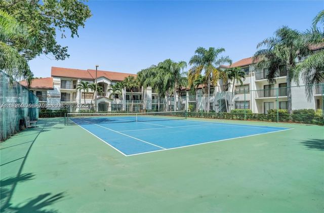 560 S Park 7-23 7-23, Hollywood, FL 33021