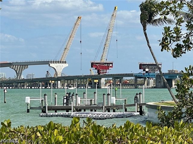4142 Bay Beach LN 4, Fort Myers Beach, FL 33931