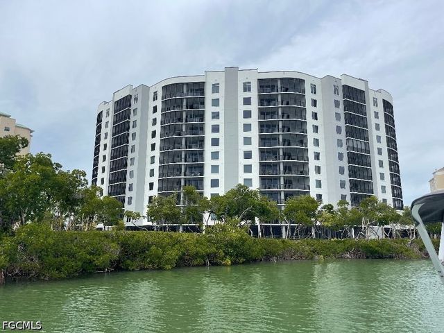 4142 Bay Beach LN 4, Fort Myers Beach, FL 33931