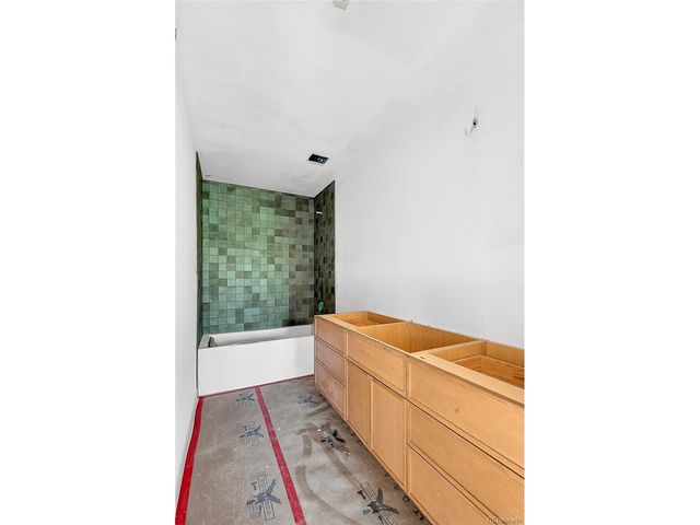 6560 Quitman Ct, Arvada, CO 80003