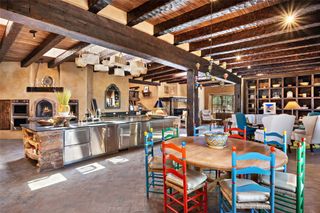 196 Overlook Road, Santa Fe, NM 87505