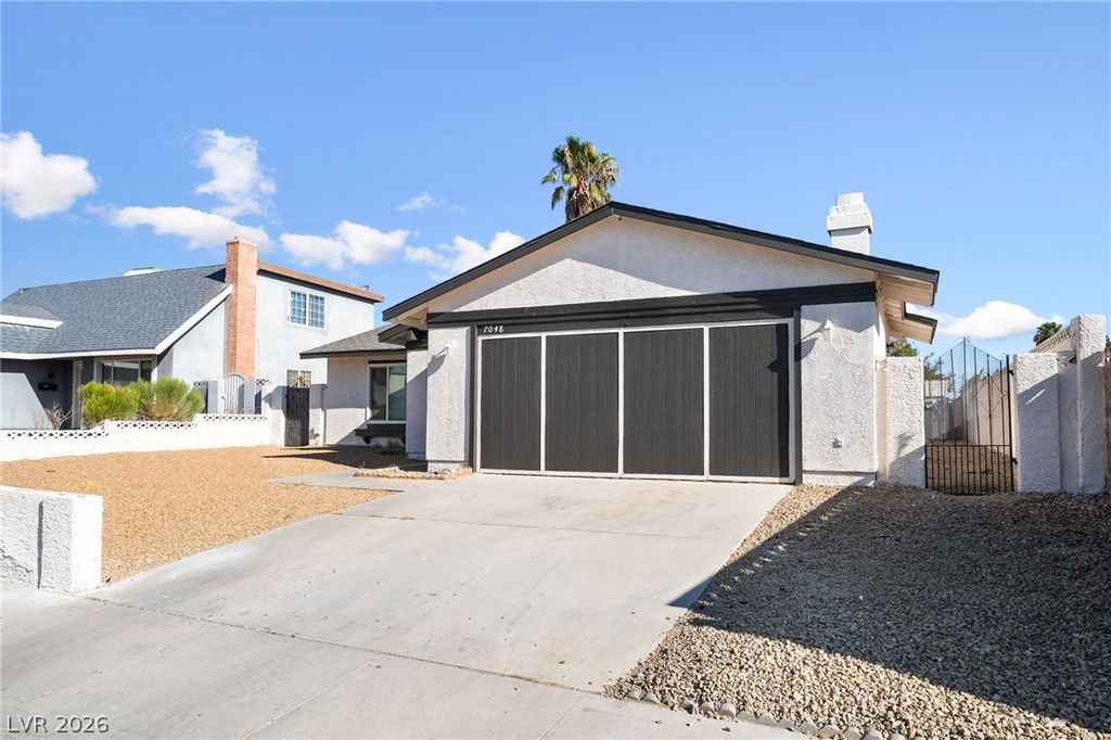 7048 Grasswood Drive, Las Vegas, NV 89147 — photo 2