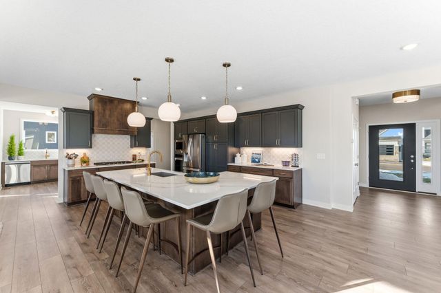 15717 Aquila Avenue, Savage, MN 55378