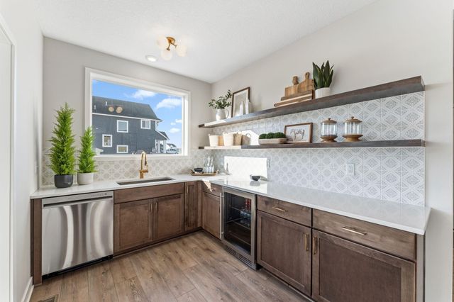 15717 Aquila Avenue, Savage, MN 55378