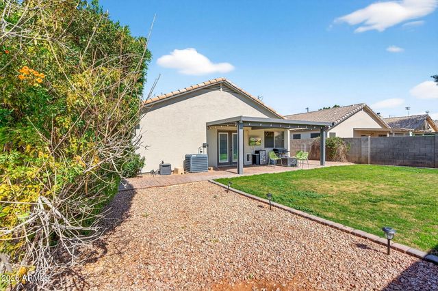 1365 W VAUGHN Avenue W, Gilbert, AZ 85233