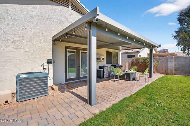 1365 W VAUGHN Avenue W, Gilbert, AZ 85233