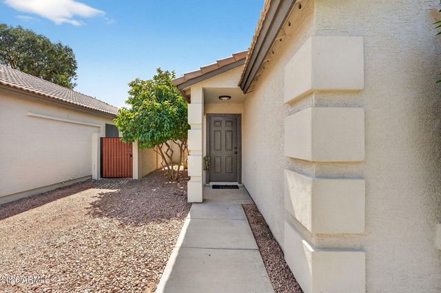 1365 W VAUGHN Avenue W, Gilbert, AZ 85233