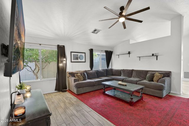 1365 W VAUGHN Avenue W, Gilbert, AZ 85233