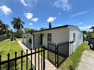247 NE 118th St 1, Miami, FL 33161