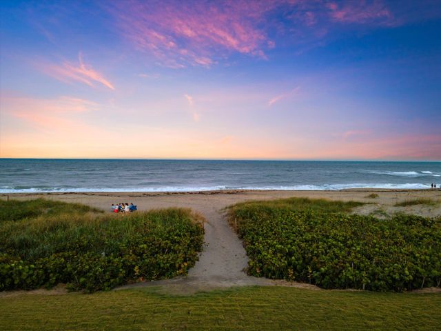 3164 Casseekey Island Road, Jupiter, FL 33477