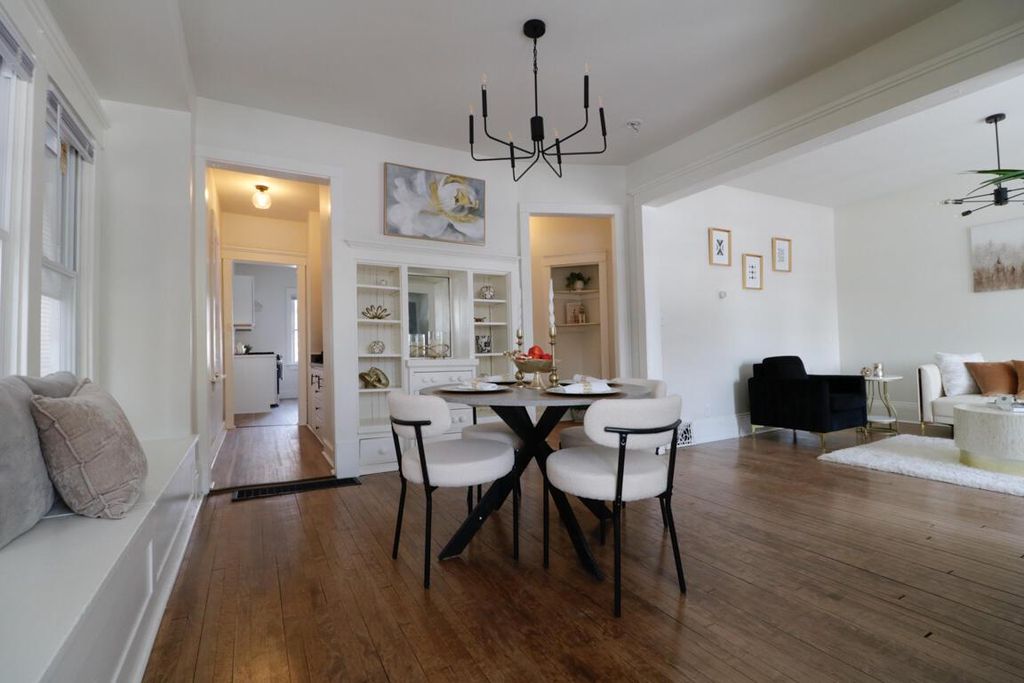 2335 N 44th STREET, Milwaukee, WI 53210