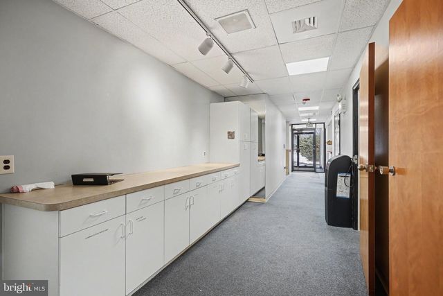 400 NATIONWIDE DR, Harrisburg, PA 17110