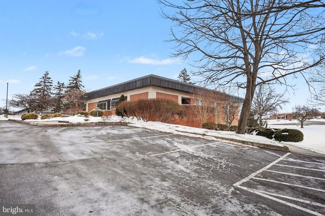 400 NATIONWIDE DR, Harrisburg, PA 17110