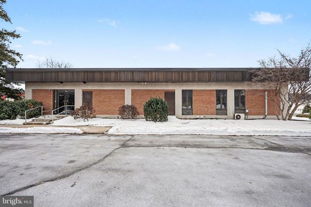 400 NATIONWIDE DR, Harrisburg, PA 17110