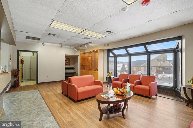 400 NATIONWIDE DR, Harrisburg, PA 17110