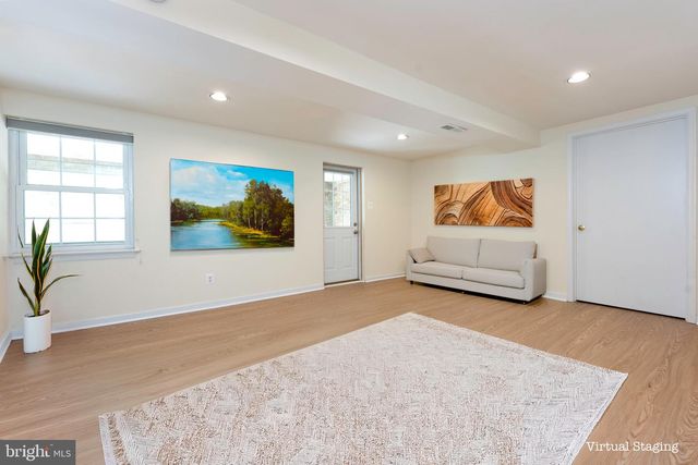 9125 COPENHAVER DR, Potomac, MD 20854