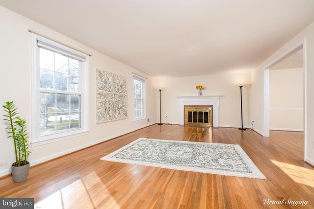 9125 COPENHAVER DR, Potomac, MD 20854