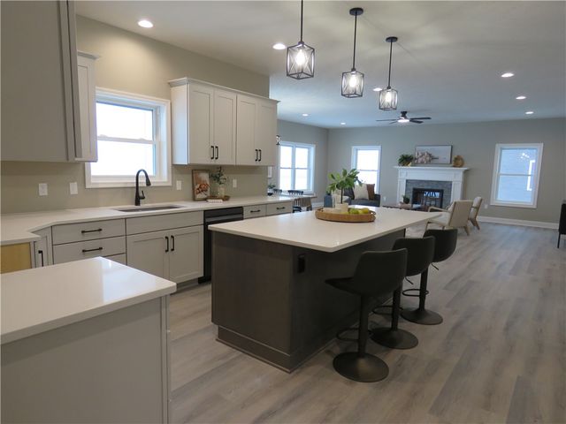 281 Collamer Rd, Parma, NY 14468