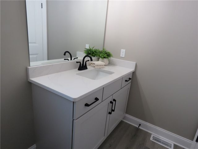 281 Collamer Rd, Parma, NY 14468