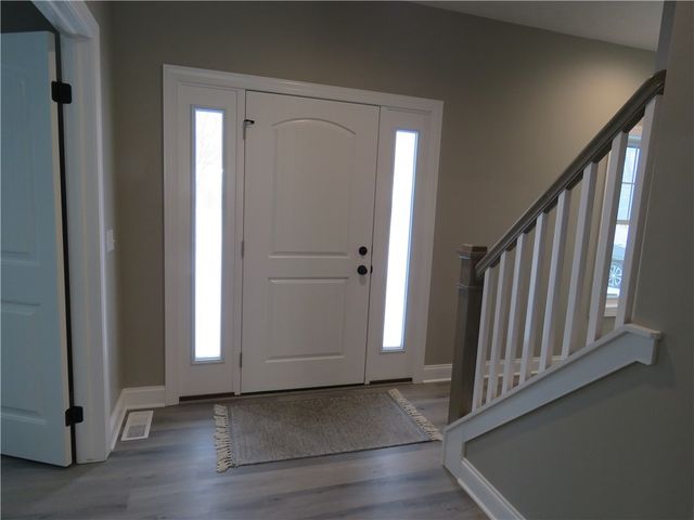 281 Collamer Rd, Parma, NY 14468