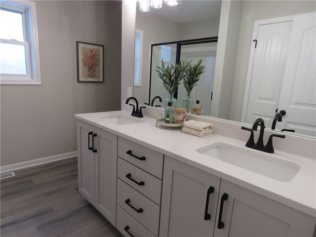 281 Collamer Rd, Parma, NY 14468