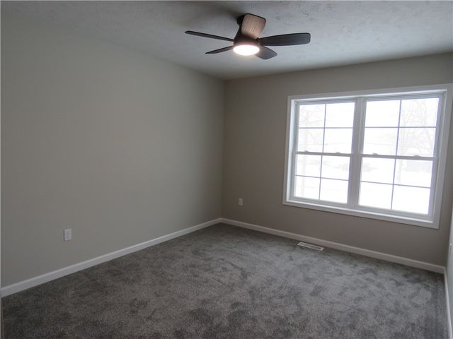 281 Collamer Rd, Parma, NY 14468