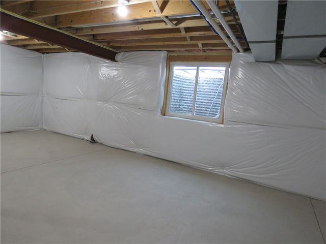 281 Collamer Rd, Parma, NY 14468