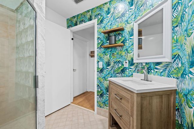 27 NE 16th Avenue, Pompano Beach, FL 33060