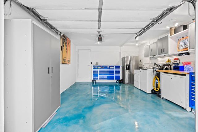 27 NE 16th Avenue, Pompano Beach, FL 33060