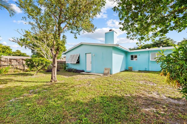 27 NE 16th Avenue, Pompano Beach, FL 33060