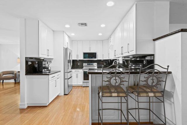 27 NE 16th Avenue, Pompano Beach, FL 33060