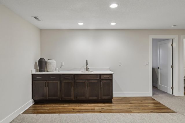 706 NE 57th Street, Ankeny, IA 50021