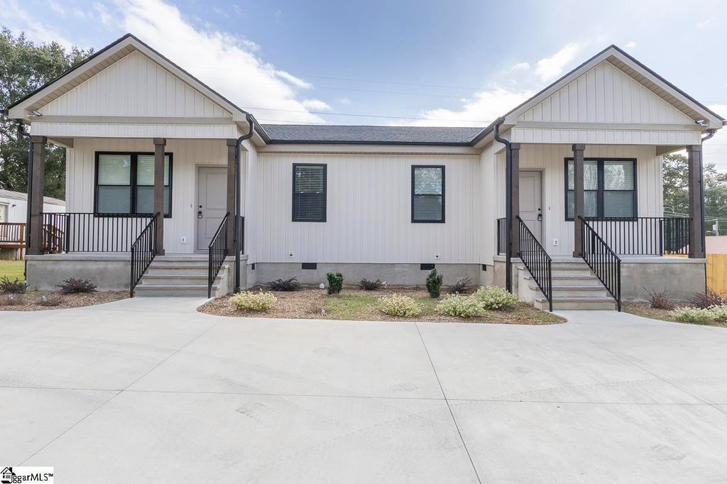 413 B W 2nd Avenue, Easley, SC 29640