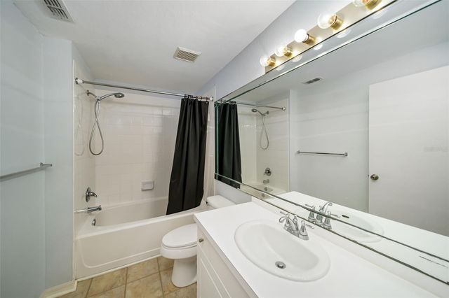 5134 NORTHRIDGE ROAD 206, Sarasota, FL 34238