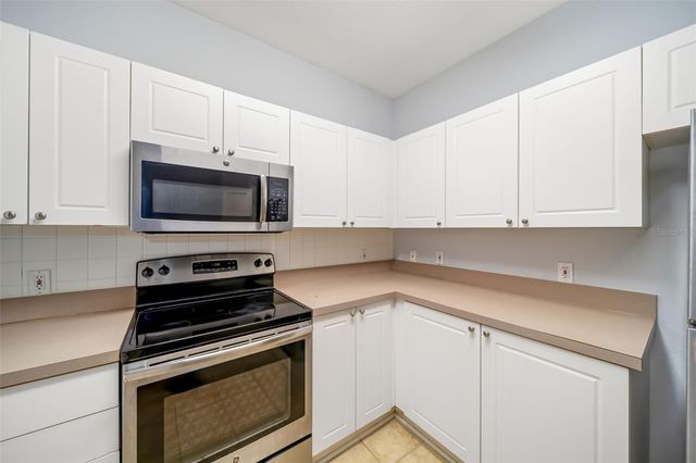 5134 NORTHRIDGE ROAD 206, Sarasota, FL 34238