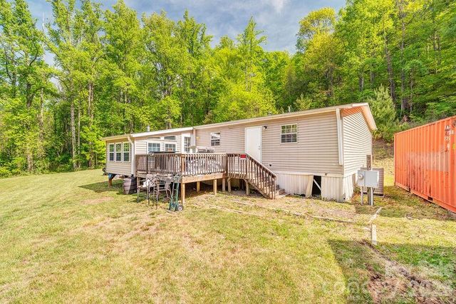 248 Blackberry Inn Road, Weaverville, NC 28787
