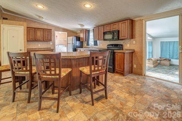 248 Blackberry Inn Road, Weaverville, NC 28787