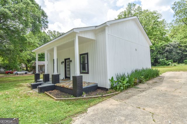 125 Byrd Street, Barnesville, GA 30204
